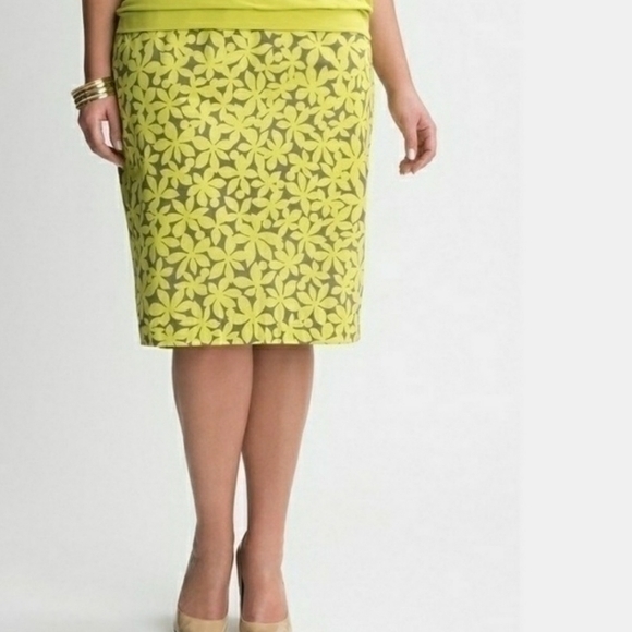 Lane Bryant NWT Women's Yellow Floral Pencil Skirt - Picture 1 of 11